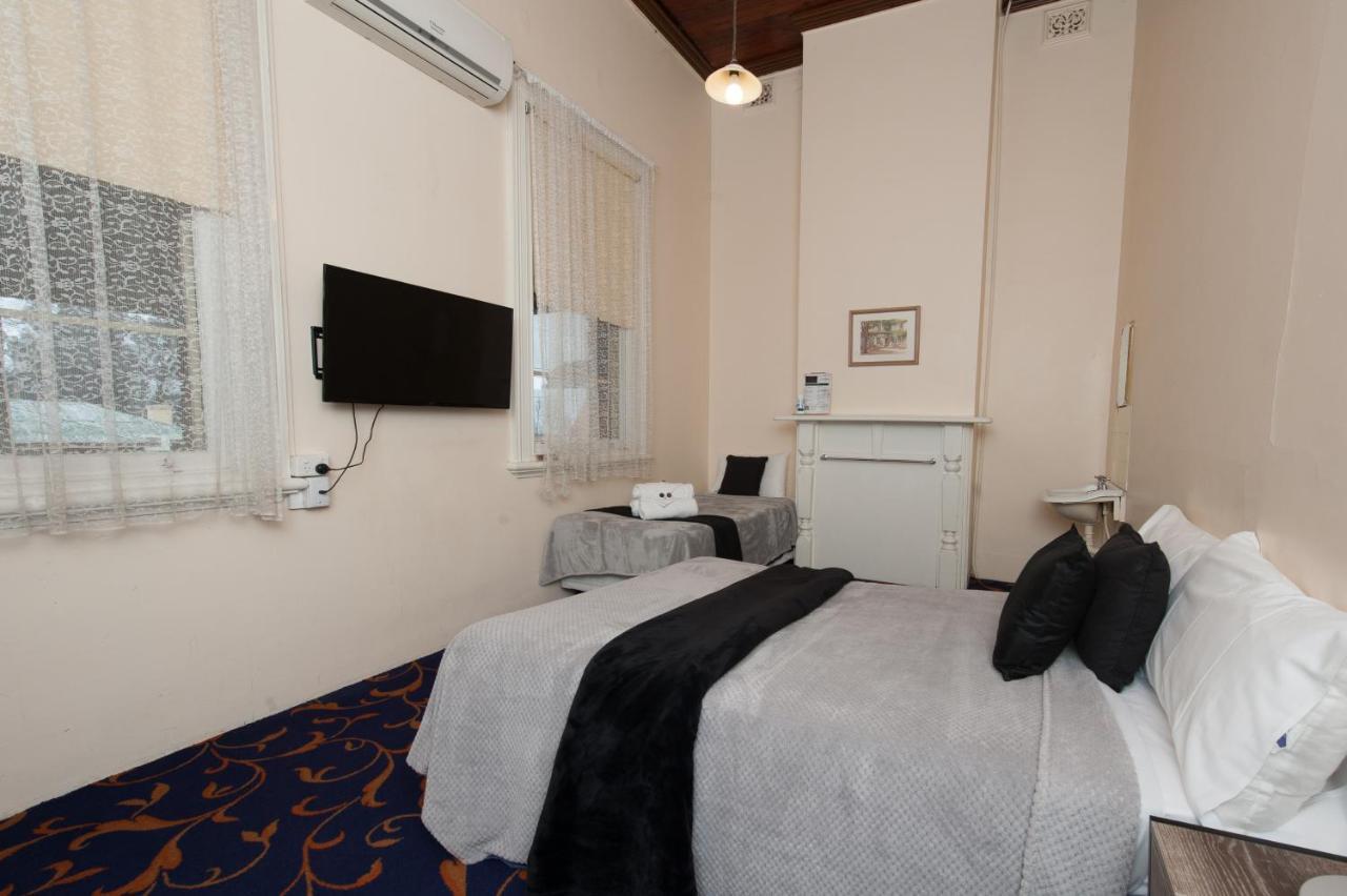 Riverina Hotel Holbrook Esterno foto