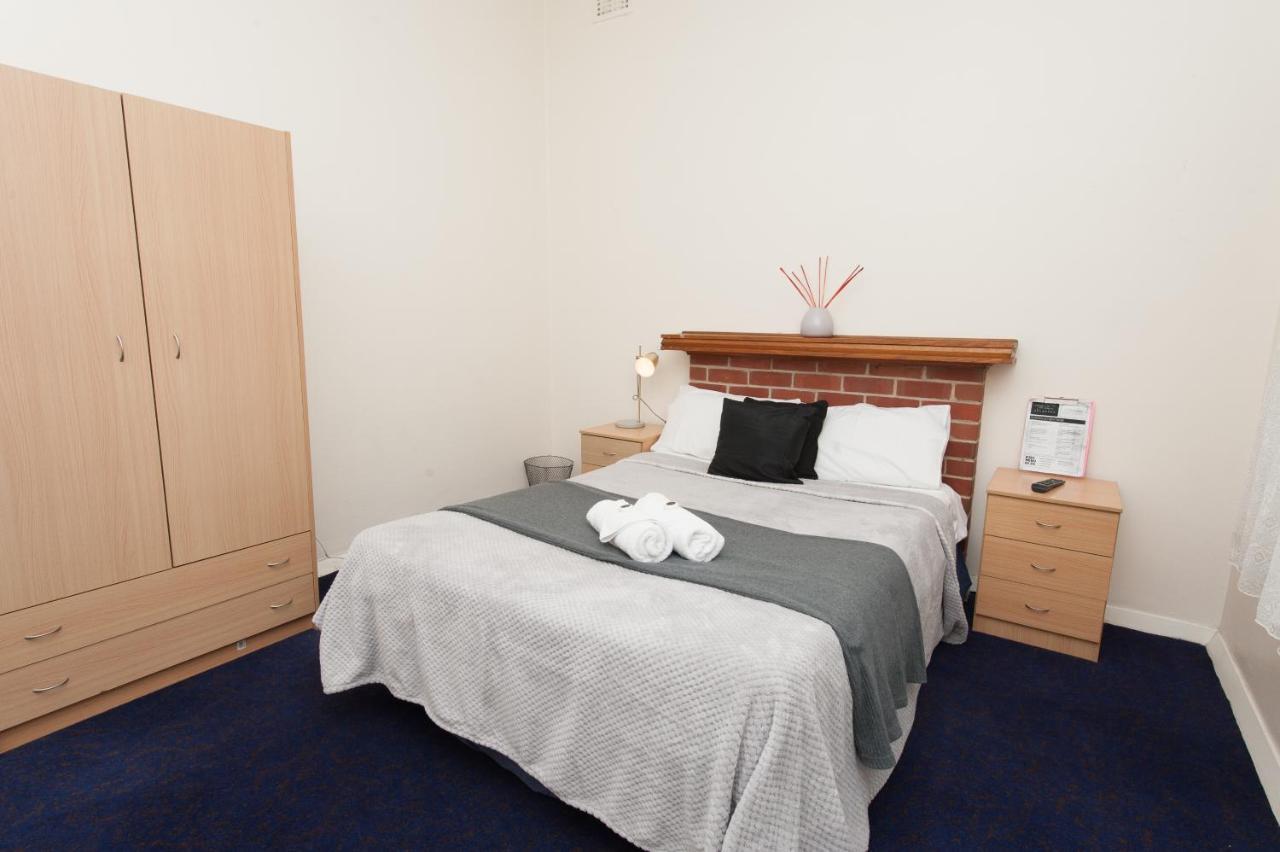 Riverina Hotel Holbrook Esterno foto